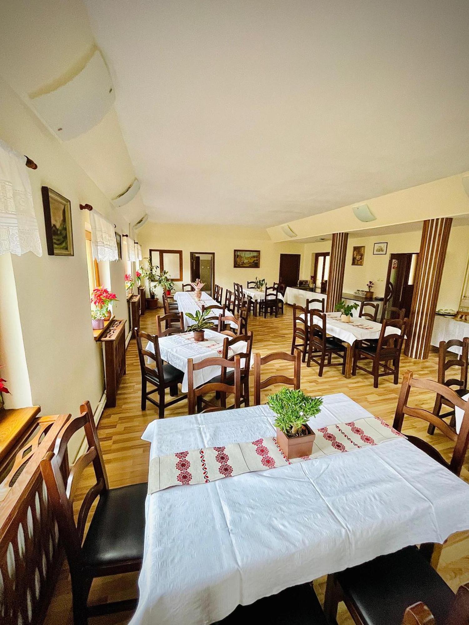 Green Mountain Resort Scrind-Frăsinet Exterior foto